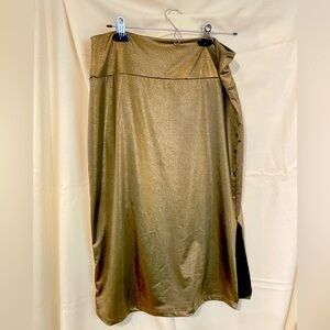 Guess skirt - gold, stretchy, with slit at side